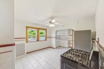 43-45 Shirley St, Everett, MA 02149 - Photo 11