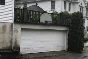 10 Beecher Pl, Newton, MA 02459 - Photo 7
