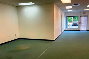 111 Washington St, Plainville, MA 02762 - Photo 13