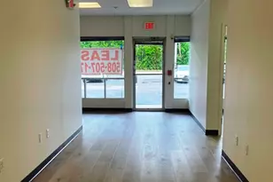 111 Washington St, Plainville, MA 02762 - Photo 9