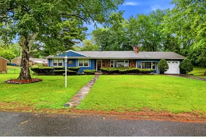 87 Squire Ln, Springfield, MA 01118 - Photo 3