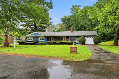 87 Squire Ln, Springfield, MA 01118 - Photo 1