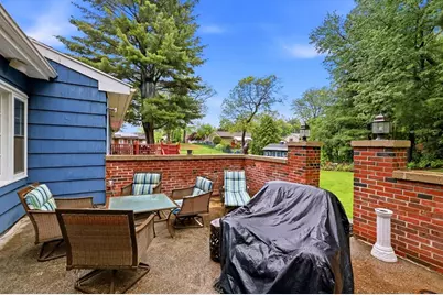 87 Squire Ln, Springfield, MA 01118 - Photo 31