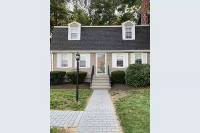 24 Camelot Court #24, Stoughton, MA 02072 - Photo 3