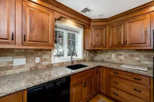 19 Essex Heights Dr, Weymouth, MA 02188 - Photo 17