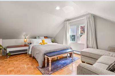 11 Hartlawn Rd, Boston, MA 02132 - Photo 17