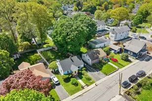 11 Hartlawn Rd, Boston, MA 02132 - Photo 31