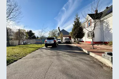 26 Acorn St, Brockton, MA 02302 - Photo 5