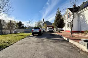 26 Acorn St, Brockton, MA 02302 - Photo 5
