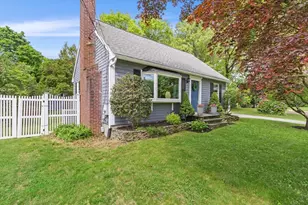 61 Pine Ridge Dr, Franklin, MA 02038 - Photo 3