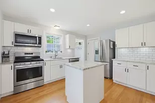 424 Dedham St, Wrentham, MA 02093 - Photo 11