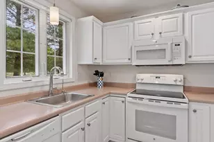 41 Fairway Dr, Tewksbury, MA 01876 - Photo 11