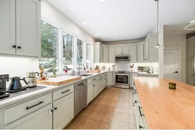 33 Forster Rd, Manchester by the Sea, MA 01944 - Photo 13