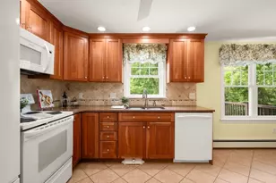 45 Hobson St, Saugus, MA 01906 - Photo 3