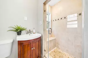 42 Roslin St, Boston, MA 02124 - Photo 15