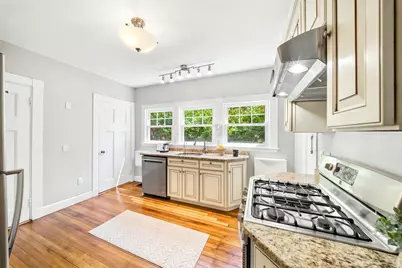 42 Roslin St, Boston, MA 02124 - Photo 11