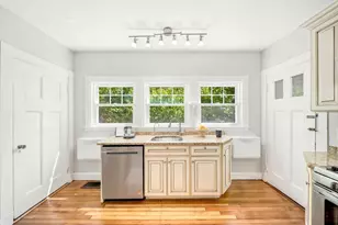 42 Roslin St, Boston, MA 02124 - Photo 15