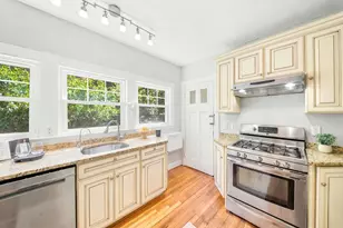 42 Roslin St, Boston, MA 02124 - Photo 13