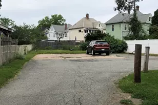 103 Brown Ave, Holyoke, MA 01040 - Photo 13