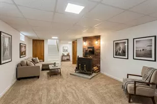 21 Winthrop St, Northampton, MA 01060 - Photo 33