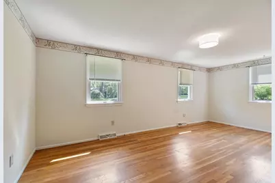 24 Meadowview Rd, Georgetown, MA 01833 - Photo 17