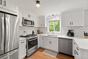 19 Mathewson Ave, Attleboro, MA 02703 - Photo 7