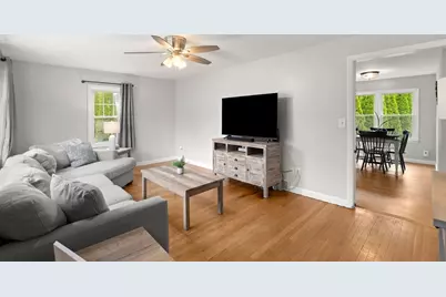 19 Mathewson Ave, Attleboro, MA 02703 - Photo 13
