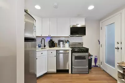 164 F St #4, Boston, MA 02127 - Photo 7