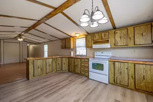 131 Pine Ave, Sturbridge, MA 01566 - Photo 9
