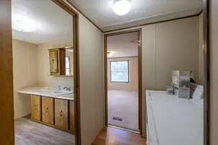 131 Pine Ave, Sturbridge, MA 01566 - Photo 17