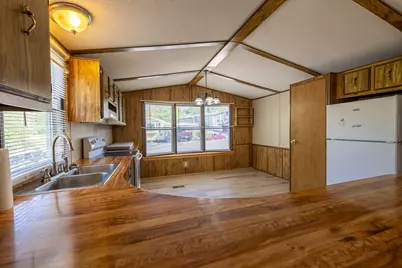 131 Pine Ave, Sturbridge, MA 01566 - Photo 7