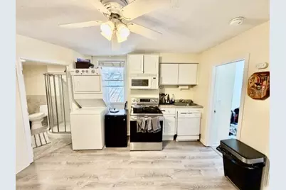 14 Cleveland Pl #2, Boston, MA 02113 - Photo 3