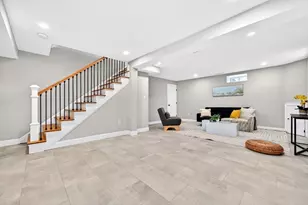 55 Banks St, Winthrop, MA 02152 - Photo 5