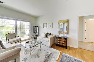 62 Abigail Way, Reading, MA 01867 - Photo 3