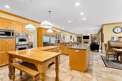 6 Steel Rd, Hopedale, MA 01747 - Photo 5