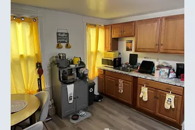 52 Ashley St, New Bedford, MA 02744 - Photo 17