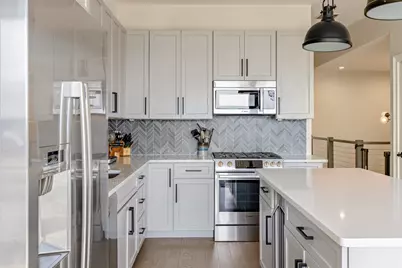 283 Webster St #3, Boston, MA 02128 - Photo 7