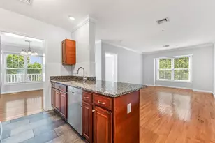 446 Belgrade Ave, Boston, MA 02132 - Photo 17