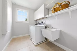 65 Rhodes St, Plainville, MA 02762 - Photo 33