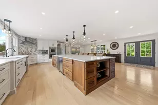 65 Rhodes St, Plainville, MA 02762 - Photo 3