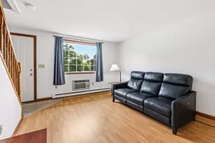 26 Princeton Terrace, Greenfield, MA 01301 - Photo 3