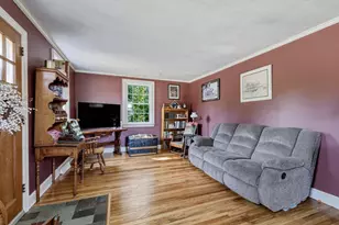 460 State St, Belchertown, MA 01007 - Photo 7