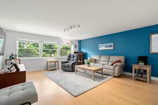1600 Beacon St, Brookline, MA 02446 - Photo 3