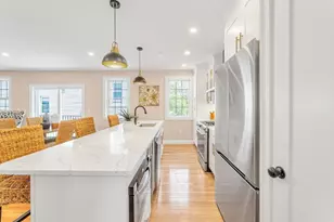 112 Armandine St, Boston, MA 02124 - Photo 9