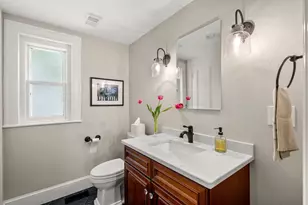 44 Pleasant St, Marblehead, MA 01945 - Photo 13