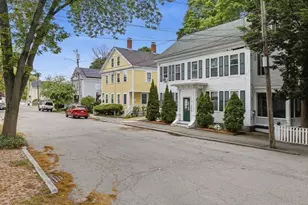 11 Allen St, Newburyport, MA 01950 - Photo 33