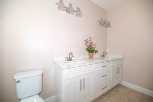 24 Meadowview Ln, Salisbury, MA 01952 - Photo 17