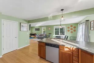 23 Yale St, Uxbridge, MA 01569 - Photo 17