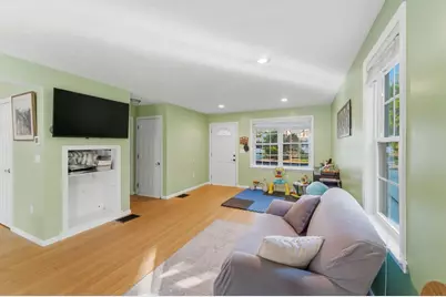23 Yale St #23, Uxbridge, MA 01569 - Photo 9
