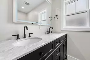 63 Florence St, Melrose, MA 02176 - Photo 15